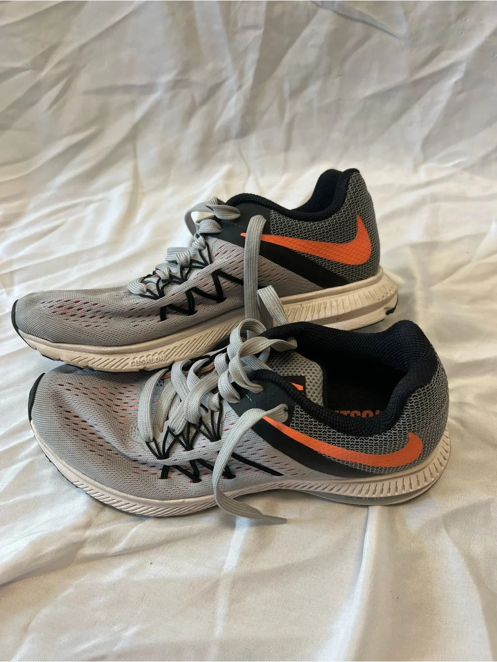 Nike Zoom Winflo 3 Running Shoes Women’s Size 7 Gray, Black & Mango